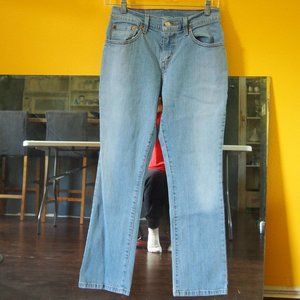 Levi's Classic Mid-rise Straight Jeans Sz 4